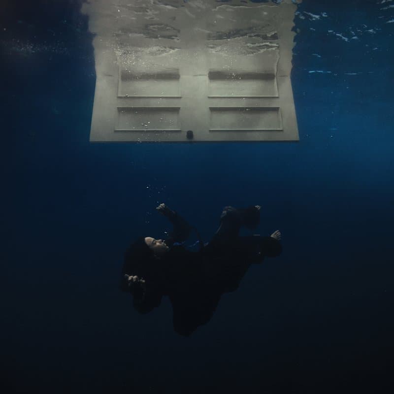 Portada de HIT ME HARD AND SOFT
