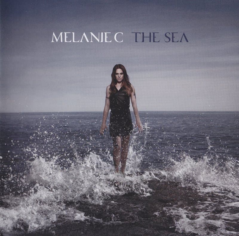 Portada de The Sea
